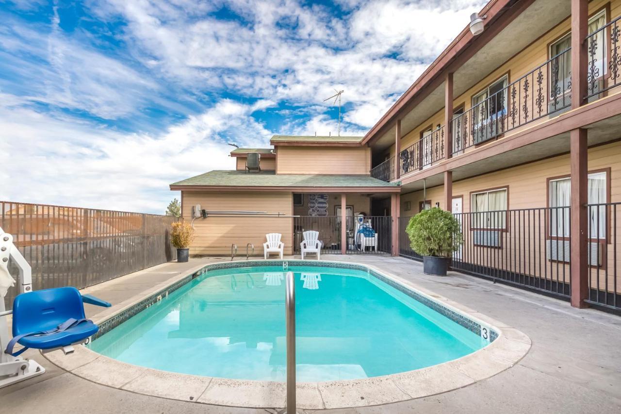 Quality Inn Victorville - Hesperia I-15 Εξωτερικό φωτογραφία
